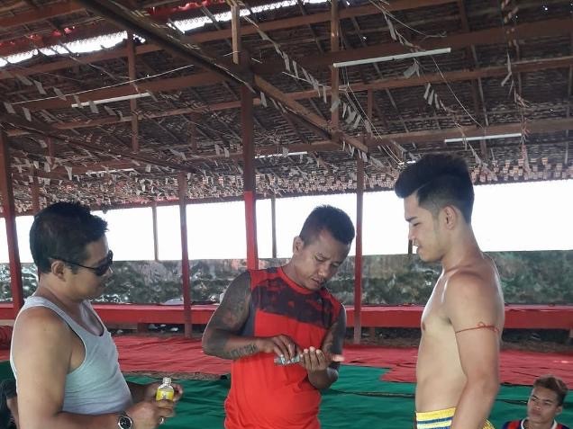ပွဲမတိုင်မီ စခန်းသွင်းလေ့ကျင့်နေစဉ်